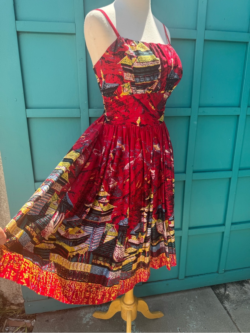 Adorable vintage retro style  cotton sundress with red Pagoda Print !